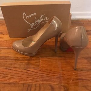 Christian Louboutins 39.5 new simple pump 120